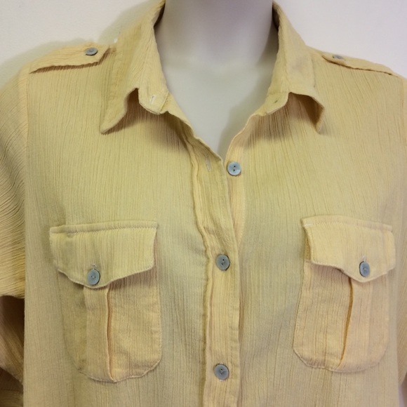 d&co. Yellow 100% Cotton Button-down Top - Picture 4 of 8
